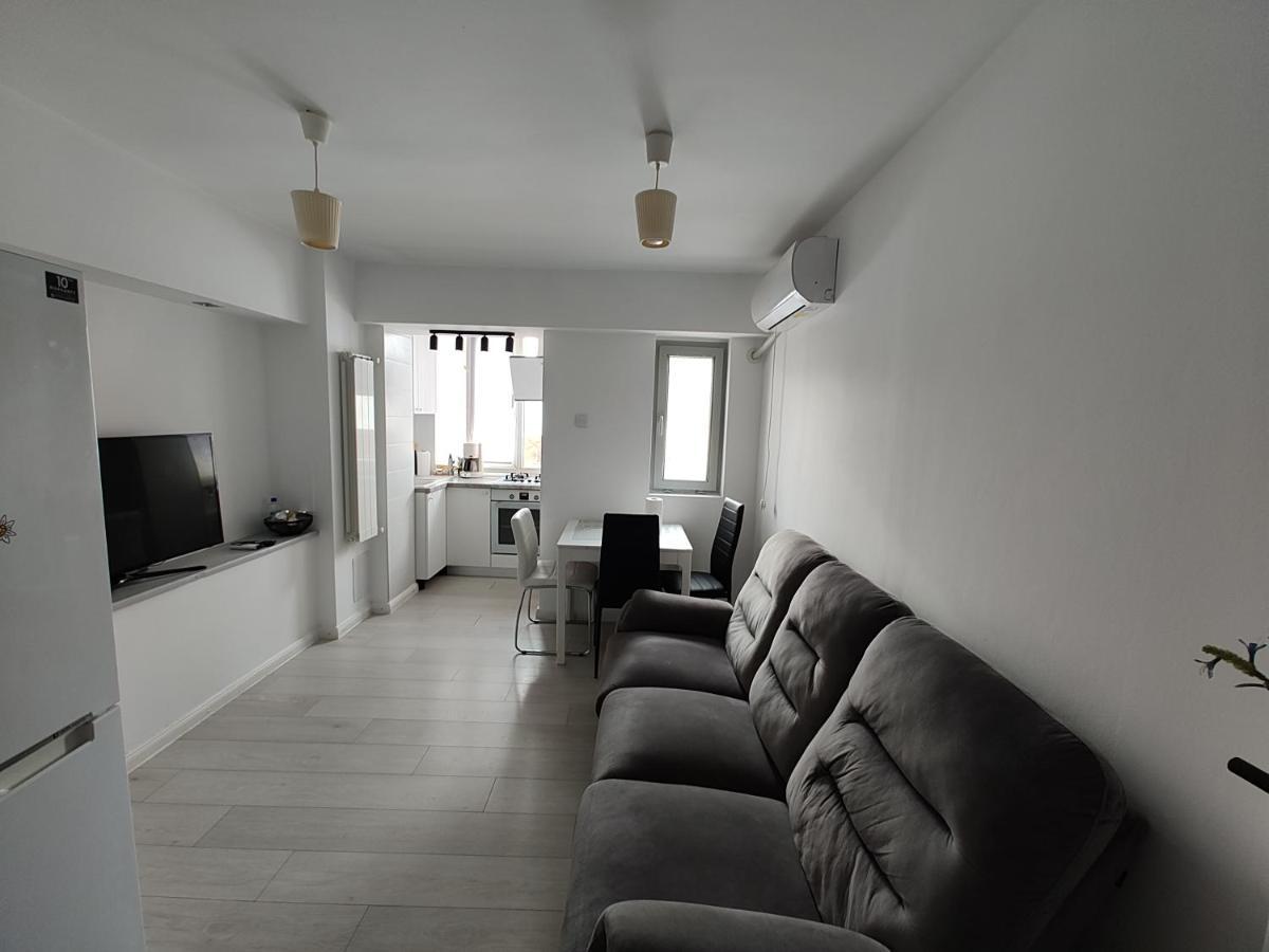 Ultracentral Ploiesti Apartment-Free Private Parking 외부 사진